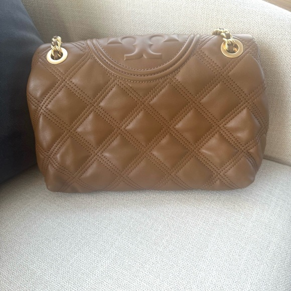 Tory Burch Quilted Leather Fleming Soft Convertible Shoulder Bag, Small,… - Picture 10 of 13